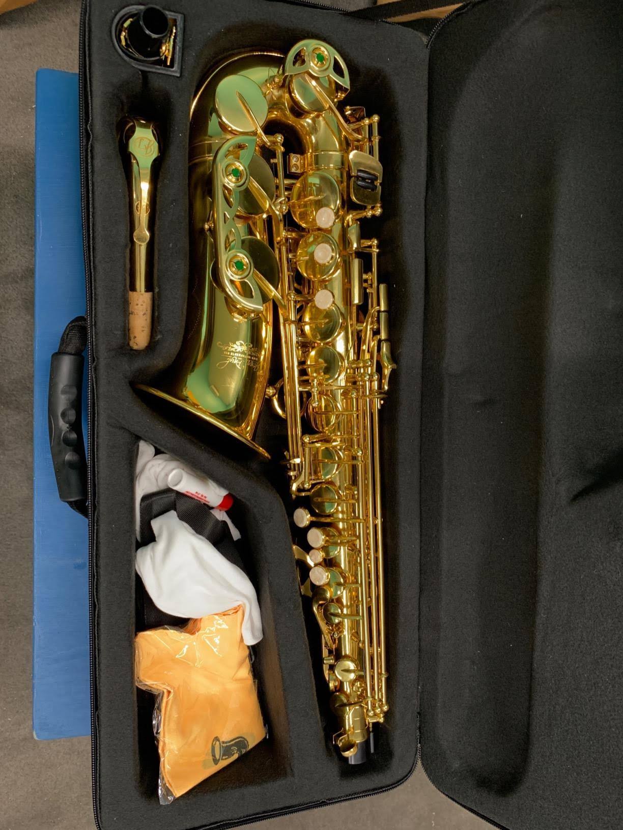 Jean Paul AS-400 Alto Saxophone with Case