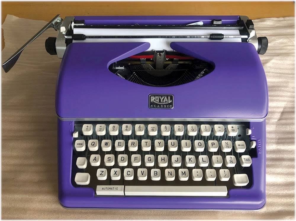 Royal 79119q Classic Manual Typewriter (Purple)